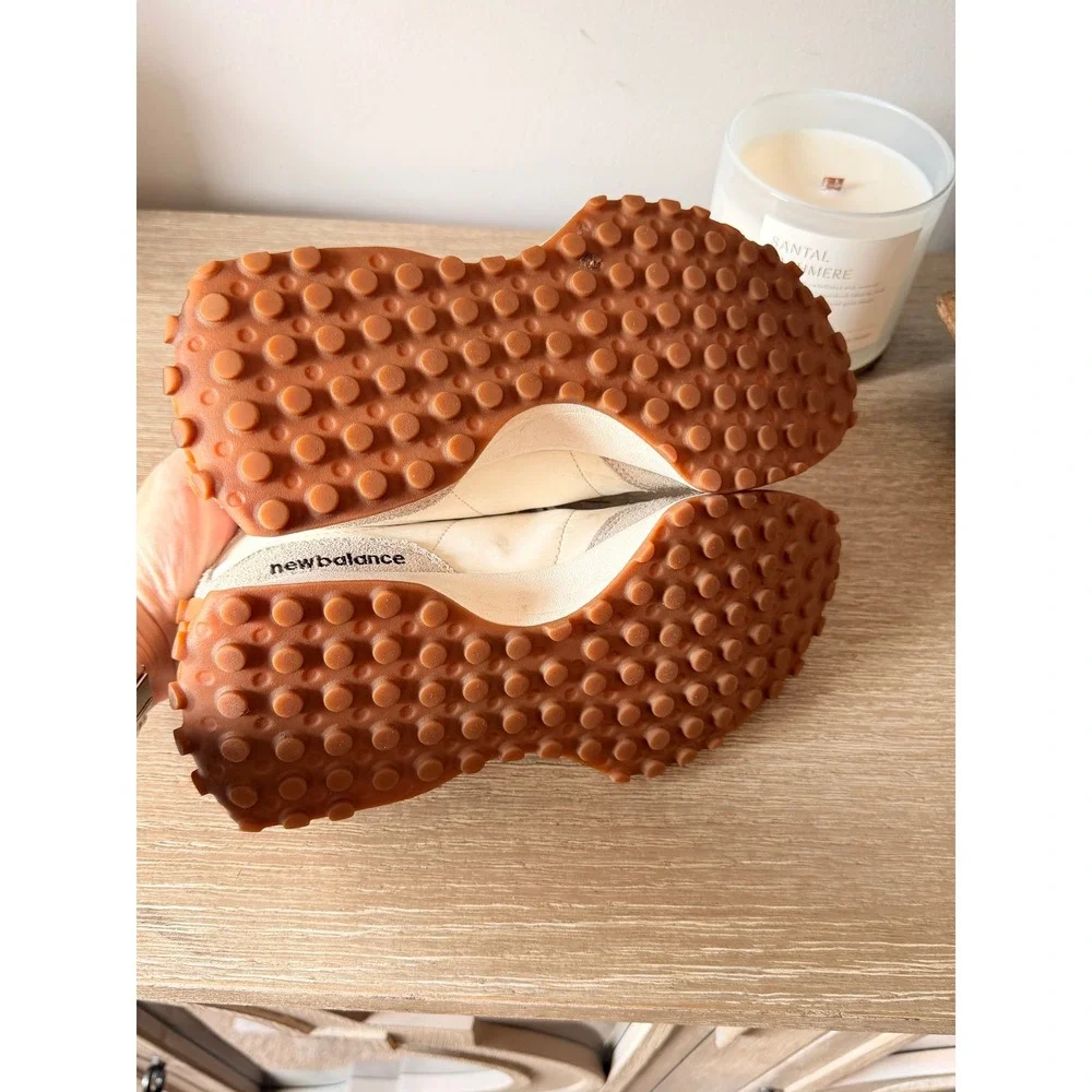 New Balance 327 Sneakers Womens Cream Off White Black Size 8.5 - Picture 5 of 7